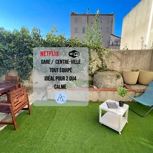 Le Grand Bleu Terrasseclimwifinetflix Proche Gare-centre Appartement Marseille